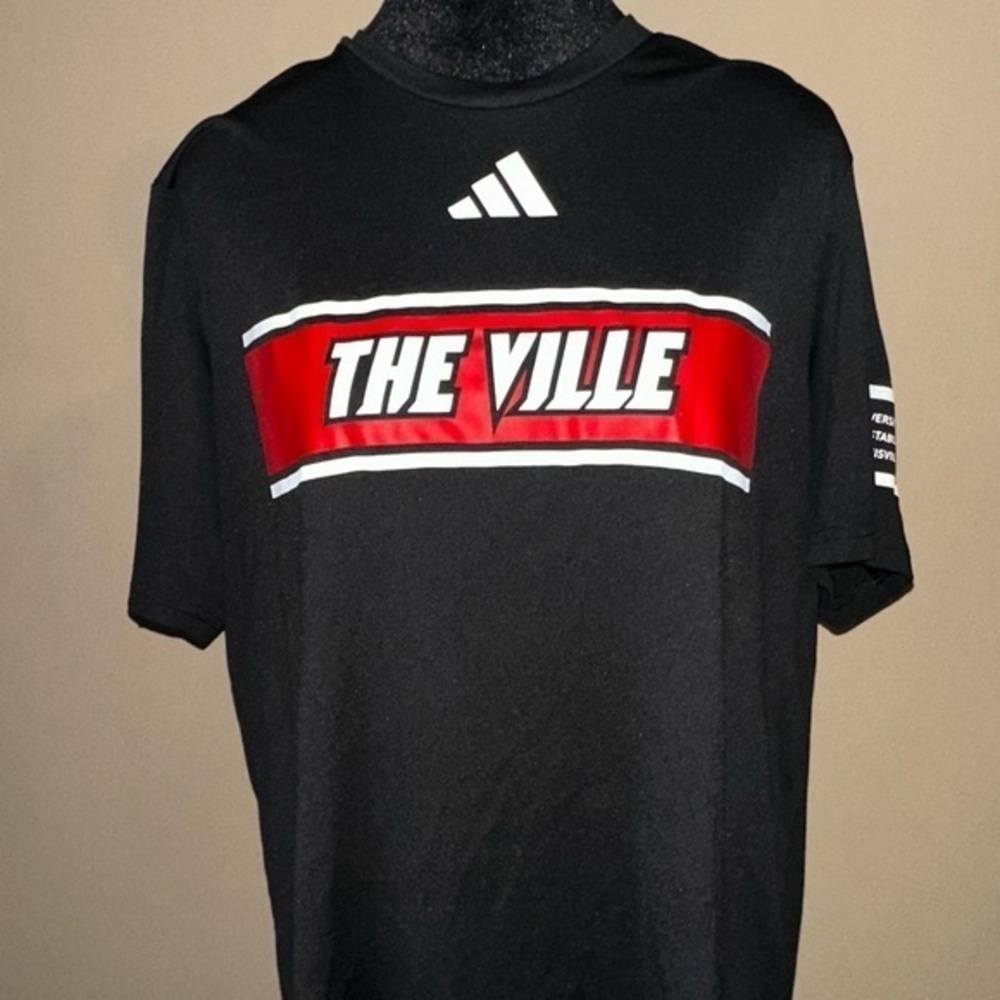 UEC ADIDAS LOUISVILLE CARDINALS BLACK LOCKER MANIFESTO SHORT SLEEVE T SHIRT SZ L